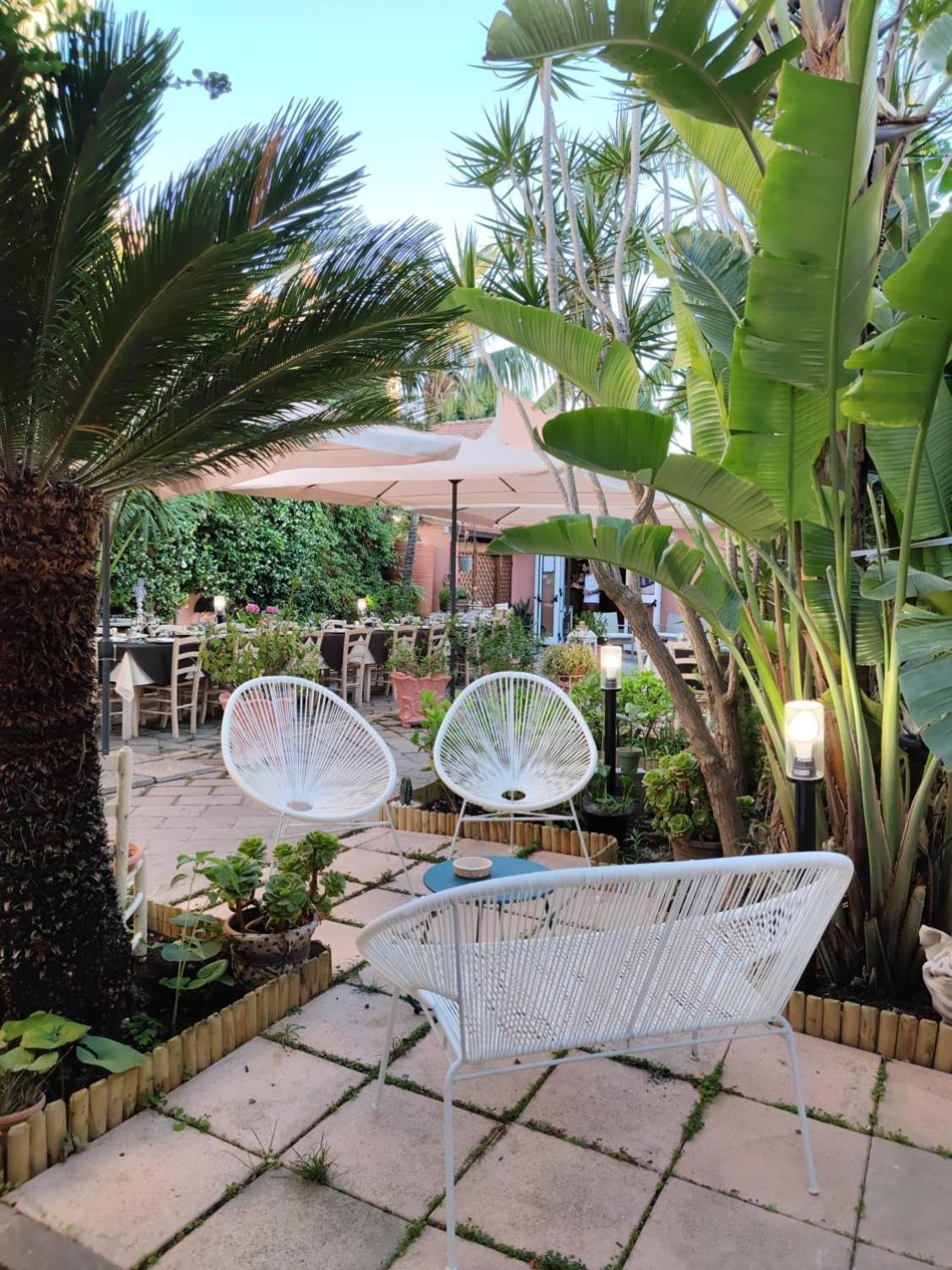 Hibiscus Comfort Stay Quartu Sant'Elena Ngoại thất bức ảnh